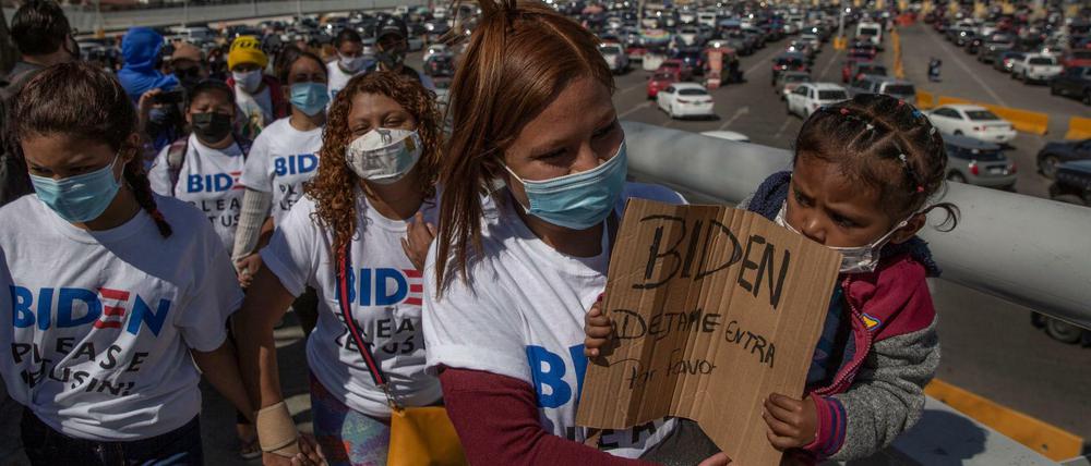 Biden, lass uns in die USA! Viele Migranten hoffen auf eine liberalere Einwanderungspolitik unter dem neuen Präsidenten.