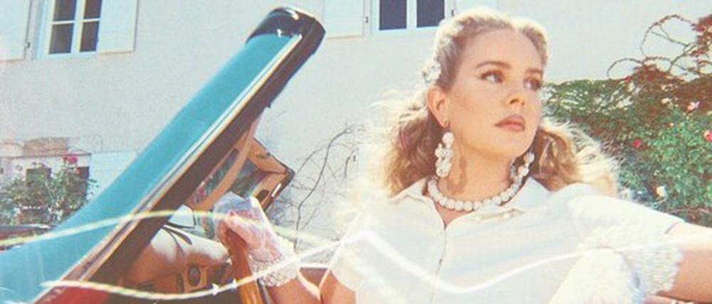Lana del Rey gleitet nostalgisch durch Südkalifornien.