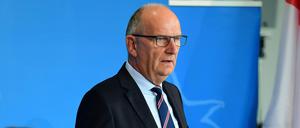 Brandenburgs Ministerpräsident Woidke und Gesundheitsministerin Nonnemacher bei einer Pressekonferenz.