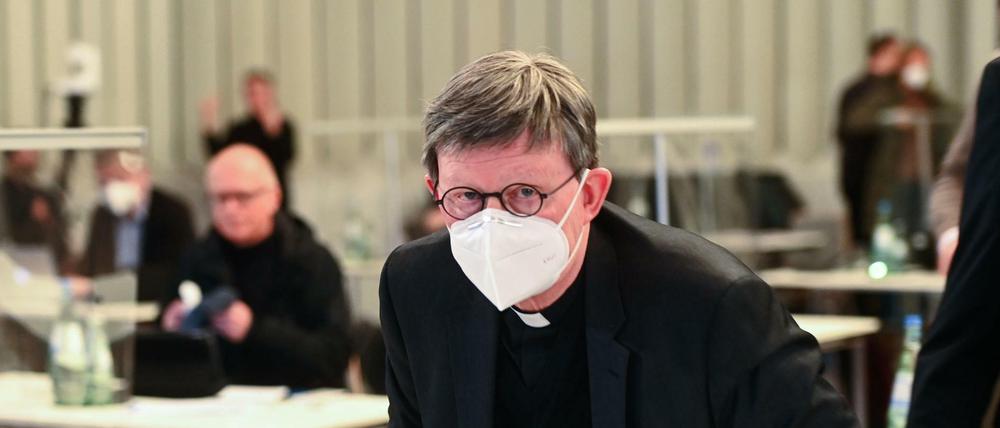Im Zwiespalt. Juristisch entlastet das Gutachten Woelki. Die moralischen Fragen sind offen.