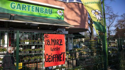 Seit dem 8. März sind die Gartencenter und Blumenläden wieder offen - werden die Lockerungen zurückgenommen, müssen sie wieder schließen.