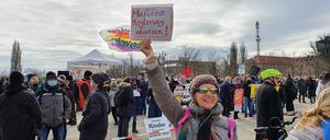 Der Protest der Demo-Teilnehmer:innen richtete sich vor allem gegen die Bundesregierung und die Corona-Politik.