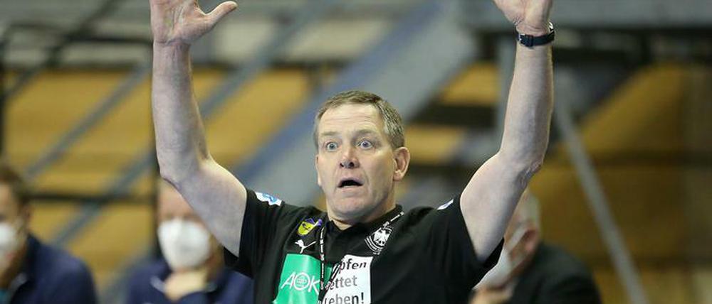 Tief getroffen. Alfred Gislason lebt seit fast 30 Jahren in Deutschland. Nun wurde er erstmals fremdenfeindlich bedroht. Der 61 Jahre alte Isländer führte die Handball-Männer als Bundestrainer gerade erst zu Olympia.