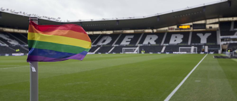 In dem Podcast „Schweißausbruch“ geht es um die Geschichten und Erfahrungen von LGBTQ* Personen im Sport