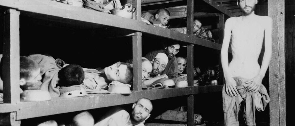 Befreite Häftlinge im Konzentrationslager Buchenwald, 1945.