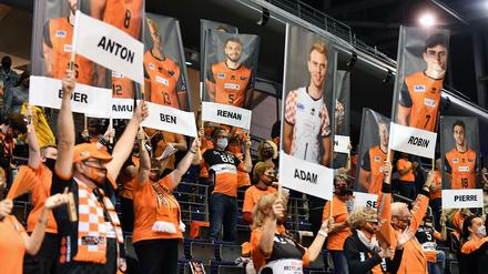 Wiedersehen macht Freude. Im Oktober spielten die BR Volleys zuletzt vor Publikum. Am Mittwoch dürfen 800 Fans das Halbfinale der Berliner gegen Düren in der Max-Schmeling-Halle sehen.