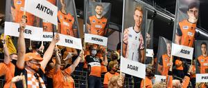 Wiedersehen macht Freude. Im Oktober spielten die BR Volleys zuletzt vor Publikum. Am Mittwoch dürfen 800 Fans das Halbfinale der Berliner gegen Düren in der Max-Schmeling-Halle sehen.