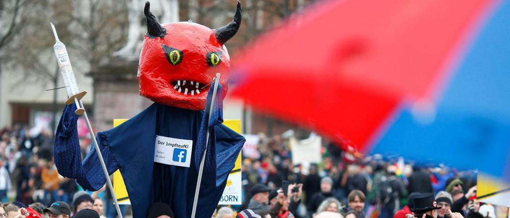 "Querdenker" demonstrieren in Kassel gegen die Corona-Politik