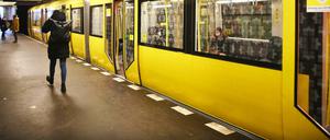 Auf der Berliner U6 stehen Bauarbeiten bevor. Dann fahren auf dieser Linie im Süden monatelang keine U-Bahnen.