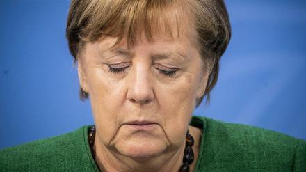 Es wurde spät in der Nacht zu Dienstag, mal wieder. Hoffentlich ist es nicht bald zu spät, die aktuelle Empörung wieder einzufangen. 