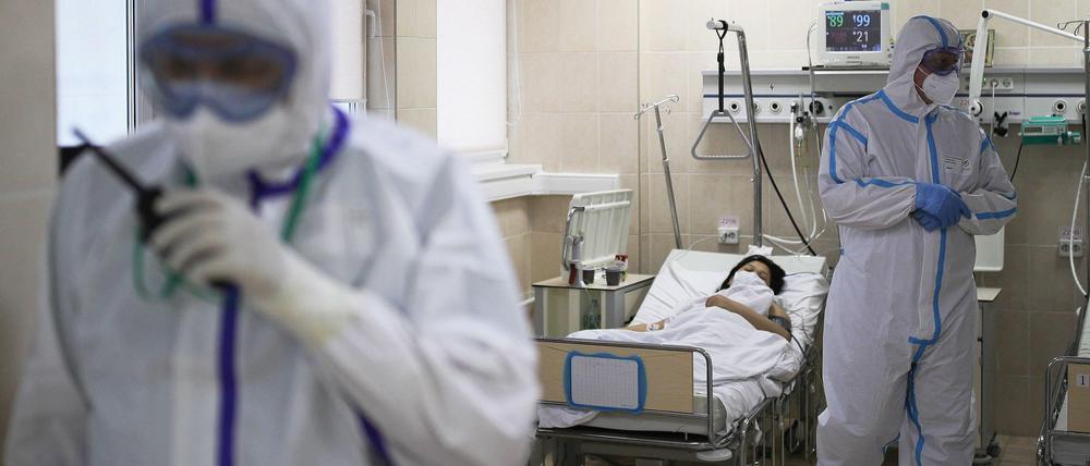 Intensivpatienten dürften jünger werden und länger behandelt werden müssen. Dafür gibt es Erklärungen.