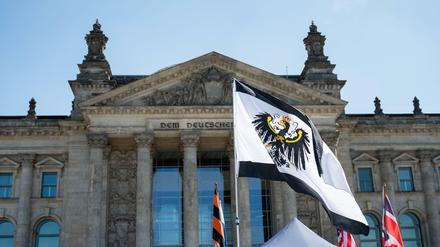 Die in den sozialen Netzwerken geteilten Aufrufe für die Proteste deuten darauf hin, dass der Kern der rechten Szene kommen will.
