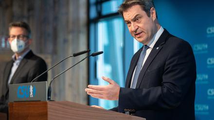 Zehn Punkte gegen die Maskenaffäre. CSU-Chef Söder verkündet in München, dass er seiner Partei strenge Regeln verordnen will. 