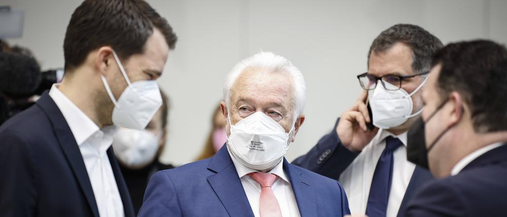  Wolfgang Kubicki im Gespräch mit Johannes Vogel (FDP) und Hubertus Heil (SPD).