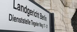 Ein 54-Jähriger muss sich vor dem Landgericht für den Tod seines 83-jährigen Mitbewohners verantworten.