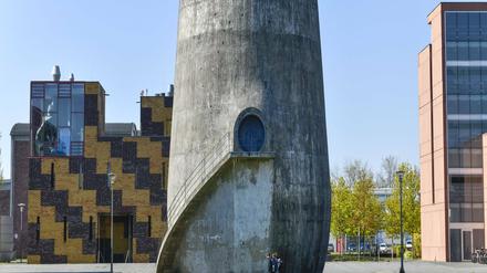 Der Trudelturm ist ein Wahrzeichen von Adlershof. Hier wurde Anfang der 30er Jahre Luftfahrtforschung betrieben.