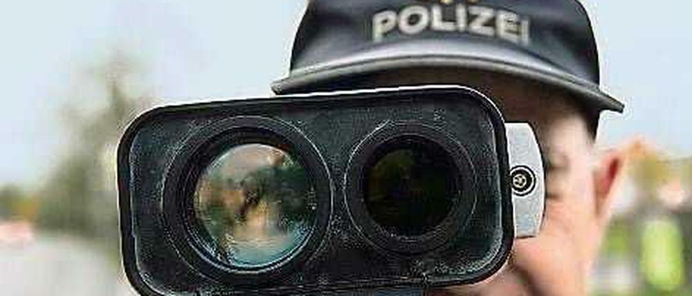 Messgeräte? Die Polizei konnte mit den alten Schiffen eh nicht mithalten.