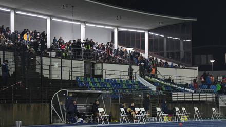 Das eigene Stadion in Lichterfelde ist zu klein. Deshalb sucht Viktoria eine neue Bleibe.
