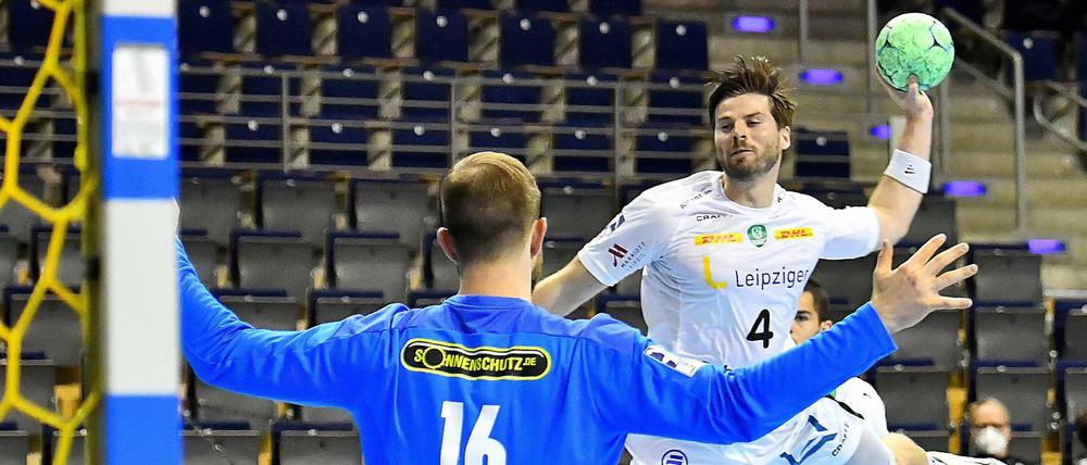 Füchse-Torwart Fredrik Genz erlebte einen schwierigen Abend - vor allem in der ersten Halbzeit.