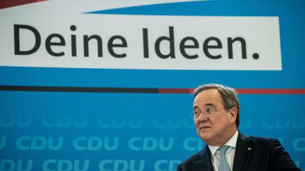 CDU-Chef Armin Laschet hat sich versöhnlich mit Kanzlerin Angela Merkel geäußert.