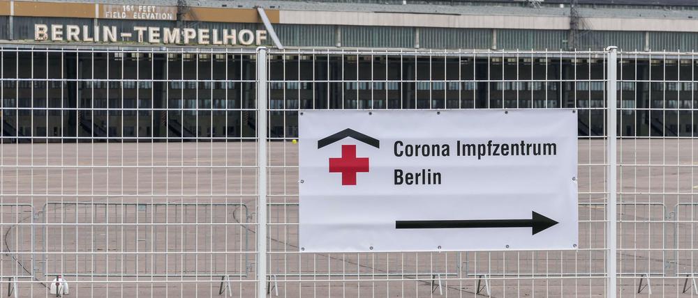 Im Impfzentrum im ehemaligen Flughafen Tempelhof wird nur Astrazeneca gespritzt.