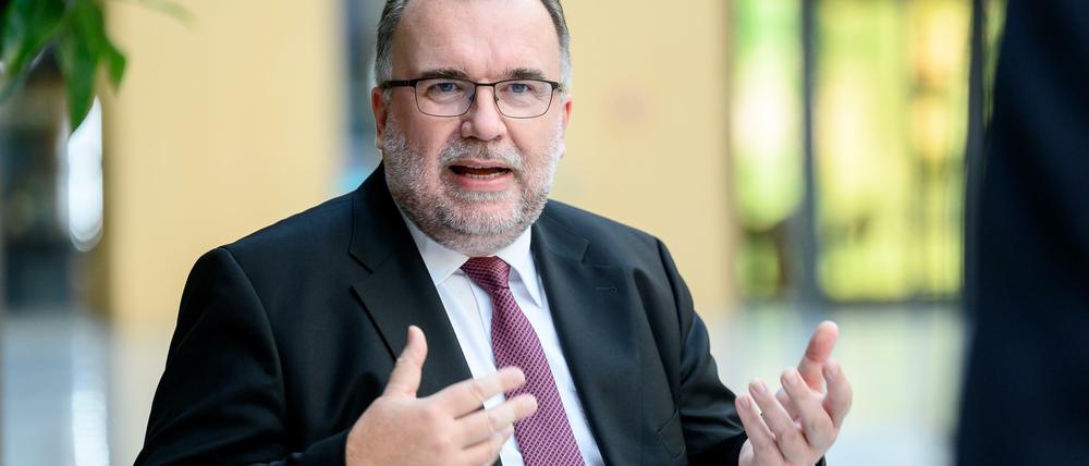 BDI-Präsident Siegfried Russwurm hat für das Vorgehen des Berliner Senats in Punkto Homeoffice wenig Verständnis.