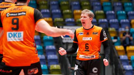 Zuspieler und Kapitän Sergej Grankin verlängert seinen Vertrag bei den BR Volleys.