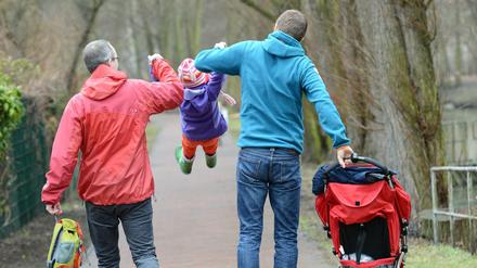 Die Forderung nach der Reform des Abstammungsrechts, das Regenbogenfamilien diskriminiert, wird immer lauter.