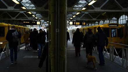 Der Bahnhof Warschauer Straße in Friedrichshain.