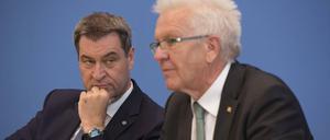 Bayerns Markus Söder und Baden-Württembergs Winfried Kretschmann richten einen Appell an die anderen Ministerpräsidenten.