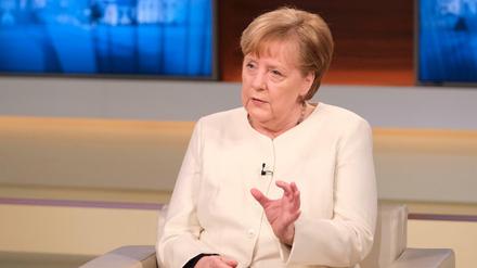Bundeskanzlerin Angela Merkel (CDU) zu Gast in der ARD-Talksendung "Anne Will". 