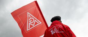 Rund eine Million Metaller haben sich nach Angaben der IG Metall seit Anfang März an Warnstreiks beteiligt.