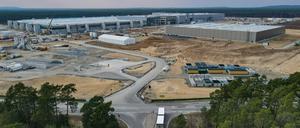 Das Baugelände der Tesla Gigafactory östlich von Berlin. Die Infrastruktur ringsum muss angepasst werden.  