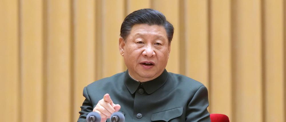 Chinas starker Mann im traditionellen Mao-Anzug: Xi Jinping
