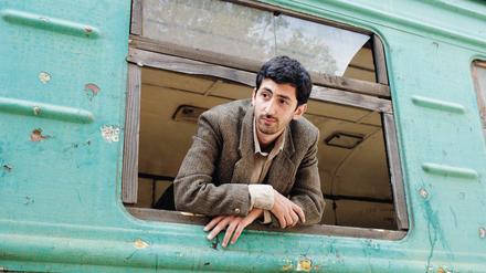 Der junge georgische Filmemacher Nicolas (Dato Tarielachvili) spielt in "Chantrapas" das Alter Ego Iosselianis.