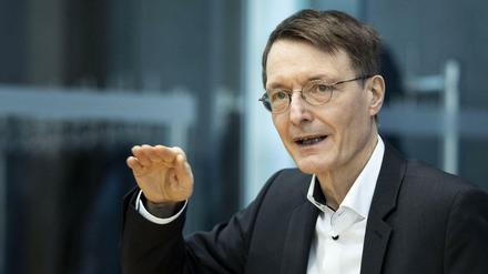 Der SPD-Gesundheitsexperte Karl Lauterbach fordert mehr Tempo.