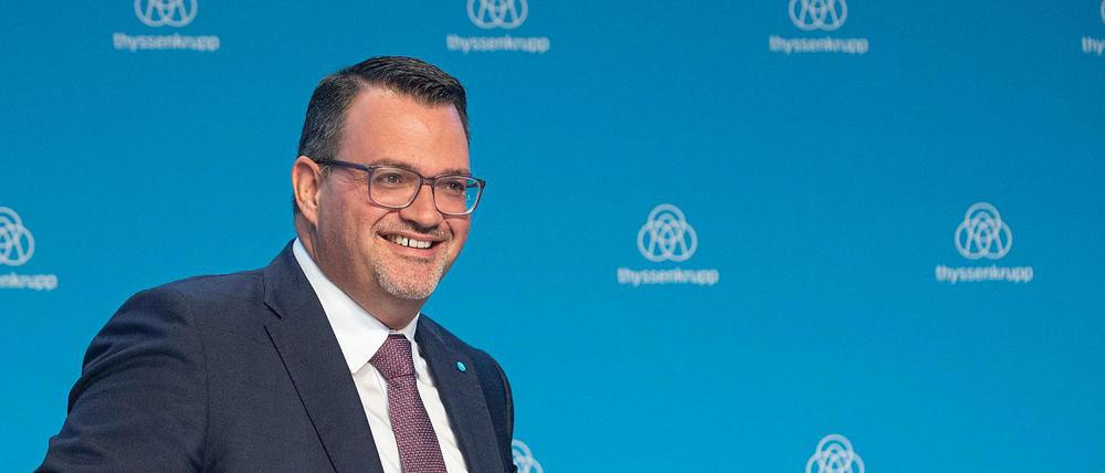 Oliver BURKHARD Vorstand Personal und Arbeitsdirektor. Bilanzpressekonferenz der ThyssenKrupp AG am 21.11.2019 in Essen/ Deutschland. *** Executive Board Member for Personnel and Labor Relations Press conference of ThyssenKrupp AG on 21 11 2019 in Essen Germany