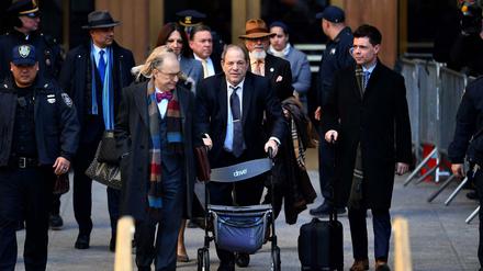 Harvey Weinstein im Februar vor dem Gerichtssaal in Manhattan.