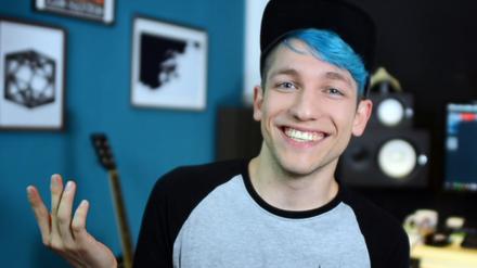 Youtuber Rezo schimpft wieder.