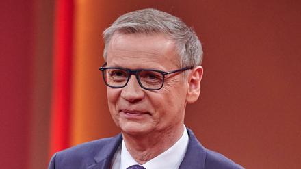 Von der kommenden Woche an wollte Günther Jauch als "Impfluencer" der Bundesregierung für Corona-Schutzimpflungen werben. Nun ist er selbst mit Corona infiziert. 