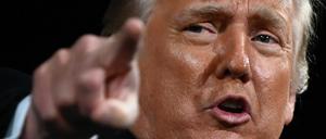 Ex-Präsident Donald Trump ist mit ehemaligen US-Weggefährten hart ins Gericht gegangen.