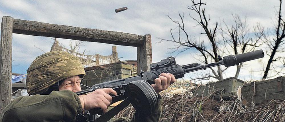 Im Osten kämpft die ukrainische Armee weiter gegen die Separatisten.