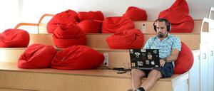 Bei dem Berliner Start-up GetYourGuide sieht es ganz Start-up-typisch aus. 
