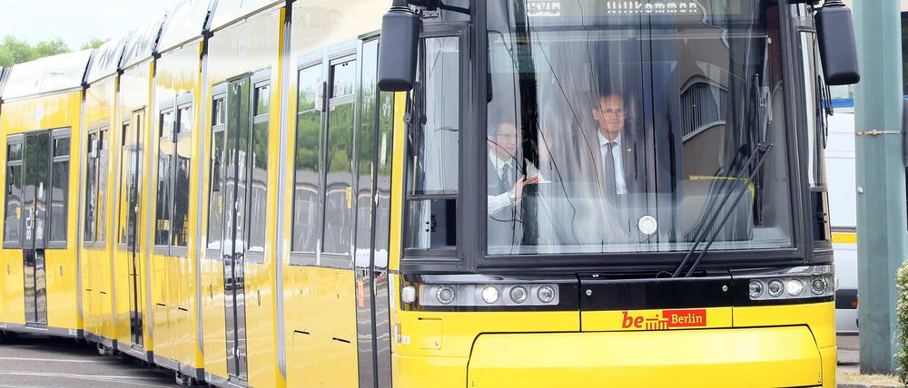 2029 soll die Straßenbahn am Rathaus Spandau halten. 