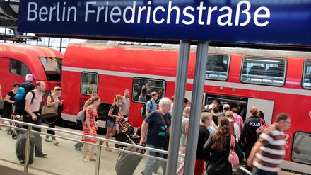2030 sollen doppelt so viele Menschen den Nahverkehr nutzen.