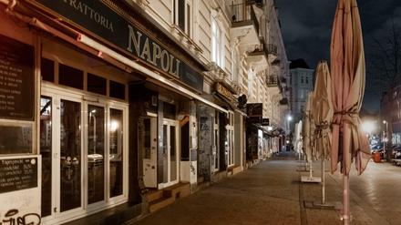 In Hamburg gilt bereits seit Karfreitag eine nächtliche Ausgangsbeschränkung zwischen 21.00 und 5.00 Uhr.