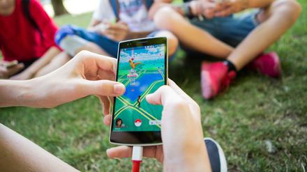 Im Juli 2016 brach der Hype um das Handyspiel Pokémon Go aus. Es verbindet die virtuelle Welt mit der realen.