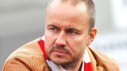 Schicker Schal. Thorsten Fischer hat einen exklusiven Blick auf seine Würzburger.