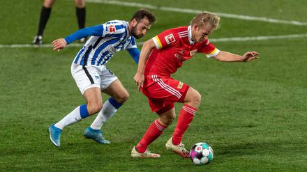 Wie ein Löwe kämpfe er für seine Mannschaft, sagt Pal Dardai, der Trainer von Hertha BSC, über Lucas Tousart (l.). Gut, dass der Franzose gegen Mainz nach seiner Gelbsperre wieder zur Verfügung steht.