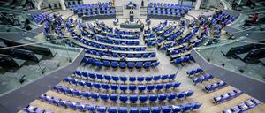 Im Bundestag sollen künftig strengere Regeln für Nebentätigkeiten gelten.